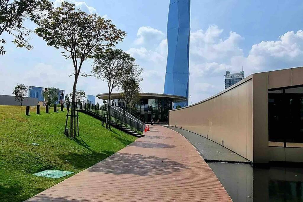 Apartamento Infinity Pool/ Lucentia Bbcc, Near Lalaport, Pnb118, Klcc Kuala Lumpur Exterior foto