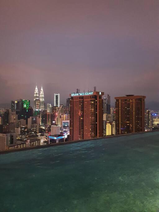 Apartamento Infinity Pool/ Lucentia Bbcc, Near Lalaport, Pnb118, Klcc Kuala Lumpur Exterior foto